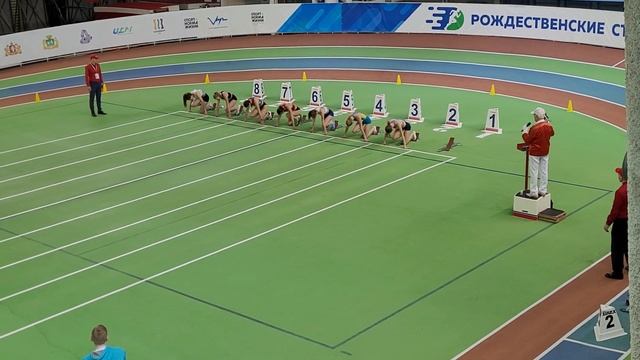 60м с/б 2 забег Виктория Болдырева и Ксения Примак, Рождественские старты Екатеринбург смотреть онлайн
