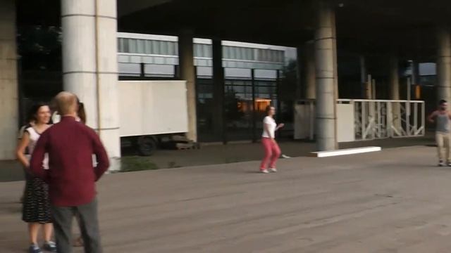 ВИДЕО С ЗАНЯТИЙ ПРОДОЛЖАЮЩЕЙ ГРУППЫ ПО БУГИ-ВУГИ В ПАРКЕ ИСКУССТВ "МУЗЕОН" (12 АВГУСТА) смотреть онлайн