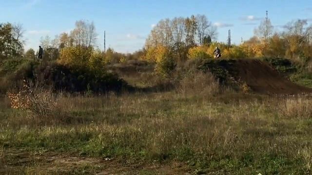 Мотокросс г.Пермь(ул. Встречная 28)тренировка 8. 10. 2016 смотреть онлайн