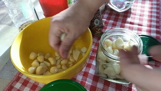 Маринованный ЧЕСНОК. Отлично к шашлыку и другим мясным блюдам! смотреть онлайн