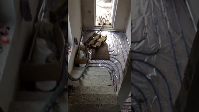 Монтаж стяжки с водяными тёплыми полами. смотреть онлайн