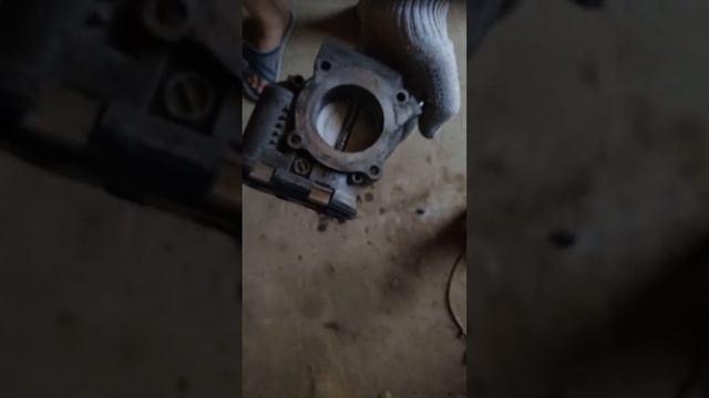 Чистка дроссельной заслонки на Kia Ceed 2 JD смотреть онлайн