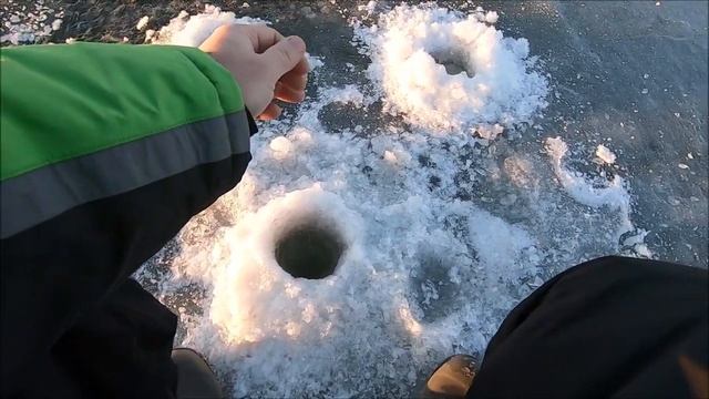 Безмотылка!Этот гвоздешарик сделал рыбалку! смотреть онлайн