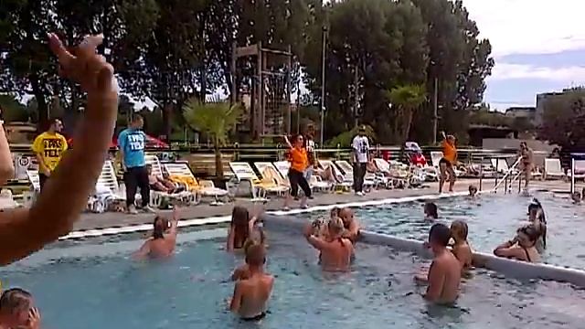 The Pastels v Aquacity Poprad - AquaCity Poprad Tatry смотреть онлайн