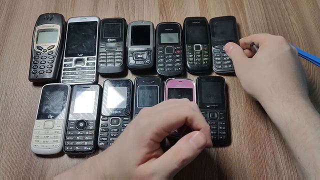 Обзор кнопочных раритетных телефонов с Авито | Что можно купить сегодня на барахолке в РФ? смотреть онлайн