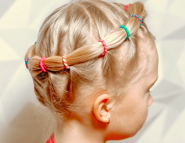 Прическа с разноцветными резинками |Прически для девочек смотреть онлайн