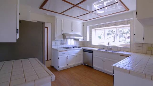 Home For Sale: 714 Passiflora Ave, Encinitas, CA 92024 смотреть онлайн