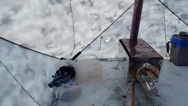 Рыбалка в зимних палатках. Январь 2023 смотреть онлайн