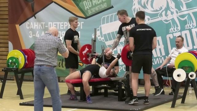 Кияшко Надежда при весе до 60 кг, жмет лежа 85 кг. смотреть онлайн