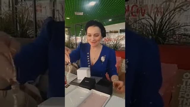 Подарки от компании Мэри Кей смотреть онлайн