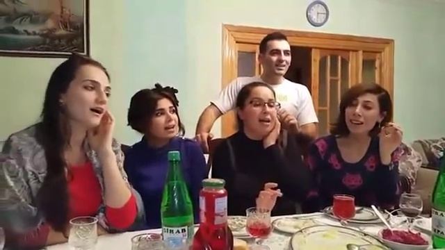 Супер исполнение Сары гялин (Sari Gəlin) - популярный азербайджанский ансамбль «Гая» смотреть онлайн
