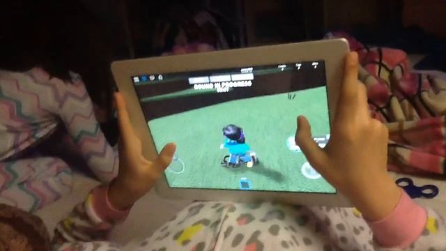 ROBLOX Gameplay w/Olivia Conklin and Isabella Parno смотреть онлайн