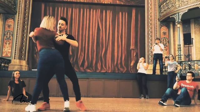 Grupo Extra - A través del vaso | Bachata | Alfonso y Mónica | Ausburg Salsa Festival смотреть онлайн