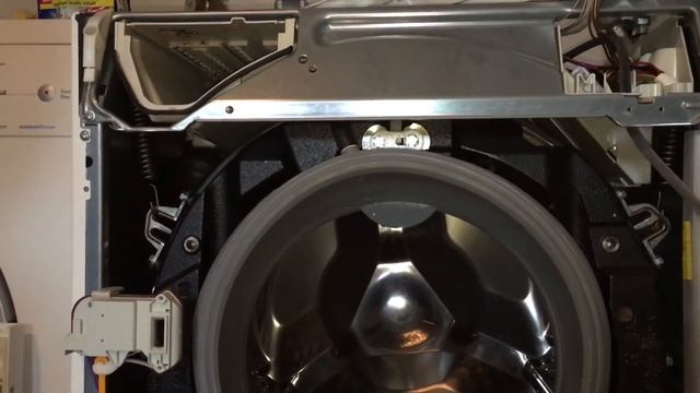 Miele Waschmaschine Einspülkasten / Wasserweiche ausbauen und reinigen Teil 1 смотреть онлайн