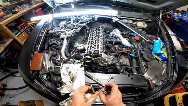 BMW X5 35D m57 Engine head gasket replacement смотреть онлайн