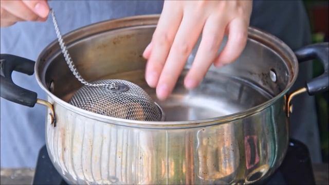 Five Spice Tea Eggs - How to Make Huaiyang-style Marbled Tea Eggs (五香茶叶蛋) смотреть онлайн