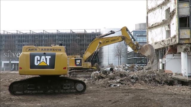 Bagger CAT 352F und CAT 390F kein Zeitraffer смотреть онлайн