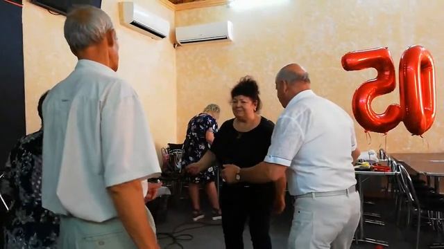 Встреча выпускников школы через 50 лет смотреть онлайн