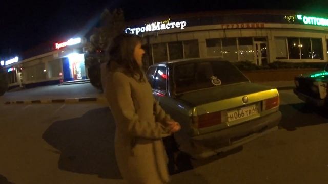 Как устроится в Автосалон BMW за 17 секунд смотреть онлайн