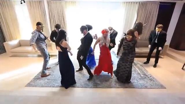 Giant Masquerade Ball at Hacker Mansion to Win $10,000! (Game Master Challenge) | Rebecca Zamolo смотреть онлайн