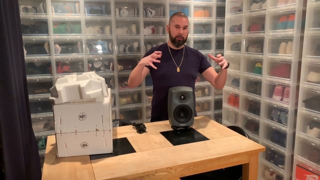 Unboxing : Genelec 8330A SAM Studio Monitor Speakers смотреть онлайн