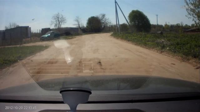 Паучок перебегает дорогу смотреть онлайн