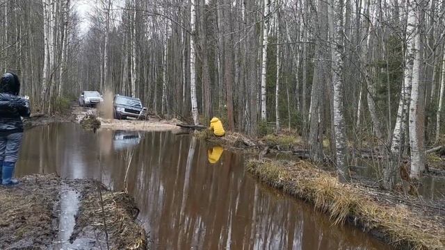 Паджеро 4, Паджеро Спорт 2 и Дискавери 4 в брод смотреть онлайн