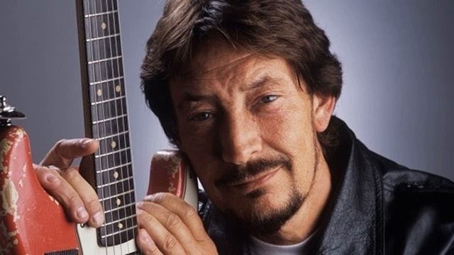 Renat Amrenov - Looking for the Summer Chris Rea cover смотреть онлайн