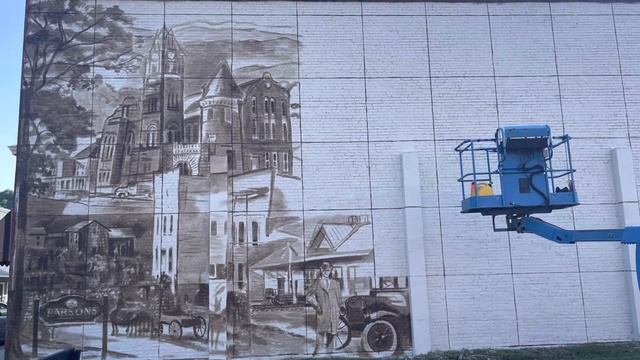Base coat rough sketch on Mural Large scale Historical Mural Parsons, WV Video 2 смотреть онлайн