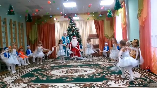 Танец "Вьюга" на новогоднем утреннике смотреть онлайн