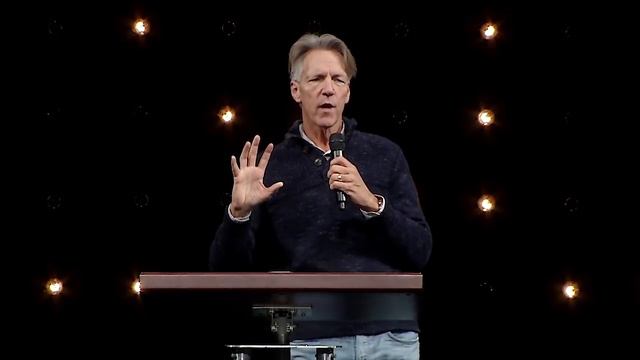 His Kingdom Foretold - Isaiah 9:6-7 - Skip Heitzig смотреть онлайн