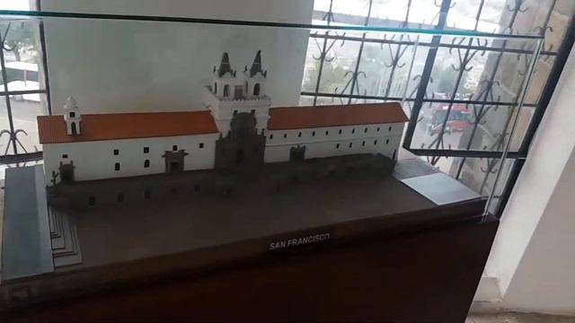 El Panecillo Sitio Turístico de Quito смотреть онлайн