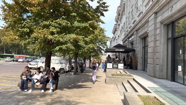 Georgia, Tbilisi | Shota Rustaveli Avenue | Mid-autumn 2021 | 4K walking tour смотреть онлайн