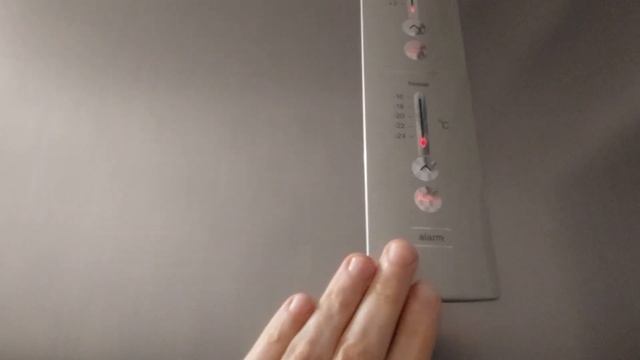 Холодильник Бош Bosch перестал холодить. Починила холодильник. Часть 2. смотреть онлайн