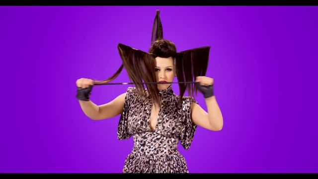 YSA FERRER - POM POM GIRL Clip Officiel