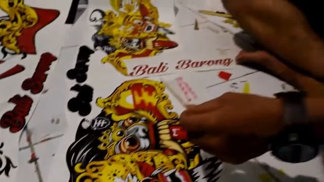 Proses Combine & detailing 3D cutting Bali Barong & Rangda смотреть онлайн