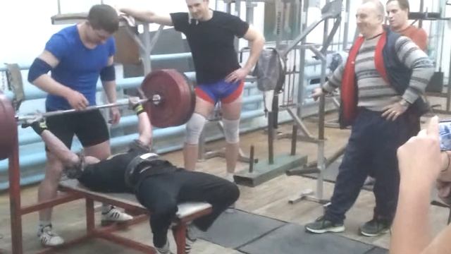 Жим лежа 170кг (64кг МСМК ФПР Вениамин Куракин) смотреть онлайн