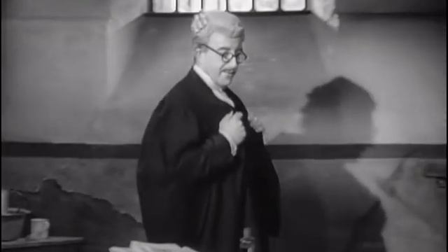 Trial and Error (1962) aka The Dock Brief смотреть онлайн