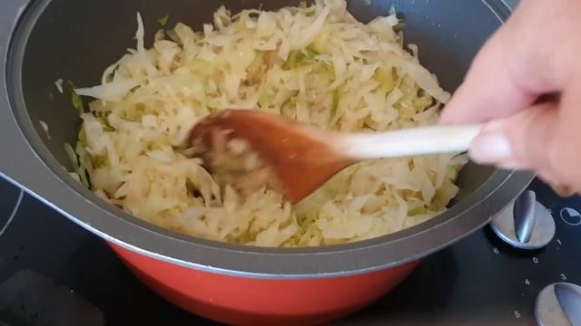 Муж попросил добавки - кавардак с куринной грудкой , грибами и капустой .Рецепт от Элла Австралия смотреть онлайн