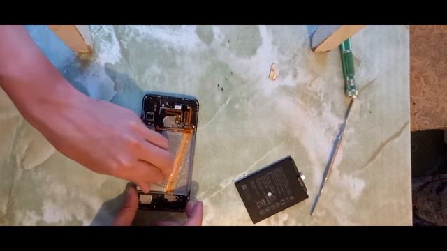 Замена аккумулятора на телефоне Huawei Honor 20 lite смотреть онлайн