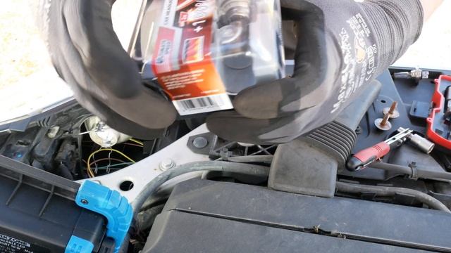 You Could Die: How-to Change Megane III Headlight Bulbs смотреть онлайн