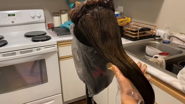 Spicy Two-Tone Red & Black Dye Tutorial смотреть онлайн