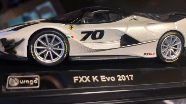 Обзор модели Ferrari FXX-K EVO в масштабе 1/43 от Bburago смотреть онлайн