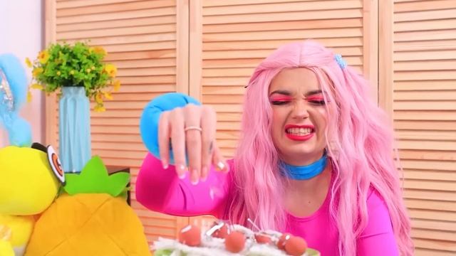 Mommy Long Legs удочерила ребенка! Противостояние смотреть онлайн