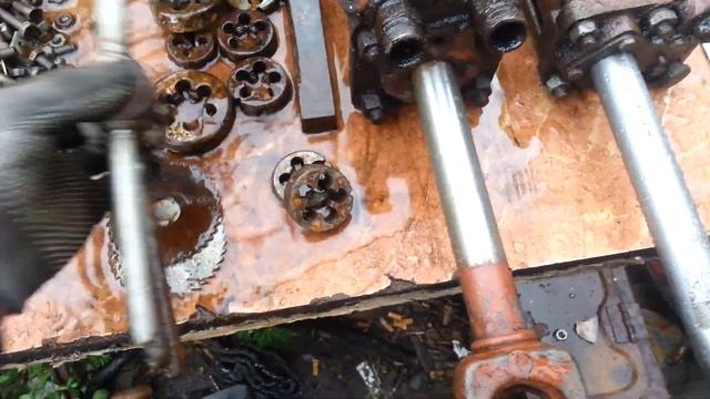 БАШМАКИ НА ВІДКАТНІ ВОРОТА,ЛЕЩАТА, ГІДРАВЛІКА ЦС- 75,ЯЩИКИ, РЕДУКТОРИ,ТОВСТІ ЛАНЦЮГИ ,КОРПУС ПЛУГА. смотреть онлайн