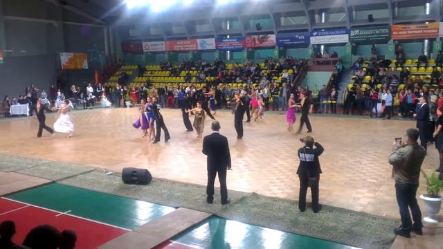 В ритме танца 2013, Мол.+Взр. C+B Latin, Rumba, 1/4 final смотреть онлайн