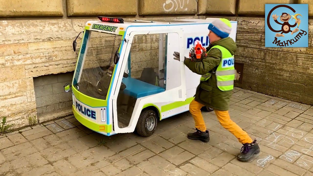 Дети и Машина. Диана, Даня и Милан - полицейские и супергерои. Манкиту смотреть онлайн