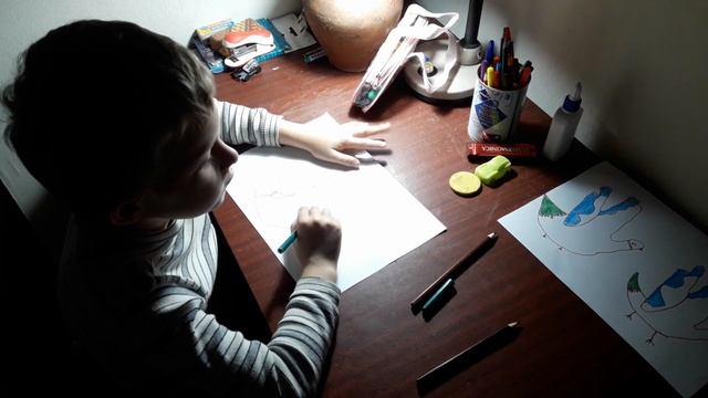 Рисуем ладошкой - Голубь смотреть онлайн