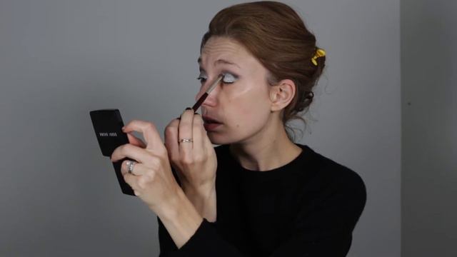 Audrey Hepburn Makeup Tutorial | How To Steal A Million Movie | Smokey Eye | Glossy Philosophy смотреть онлайн
