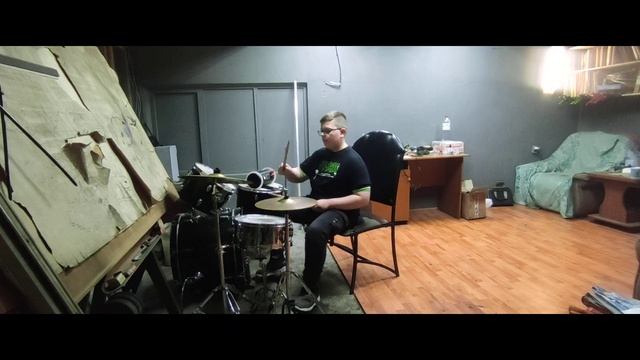 играем Imagine dragons - radioactive (çover#юныйбарабанщик#11лет#репетиция) смотреть онлайн